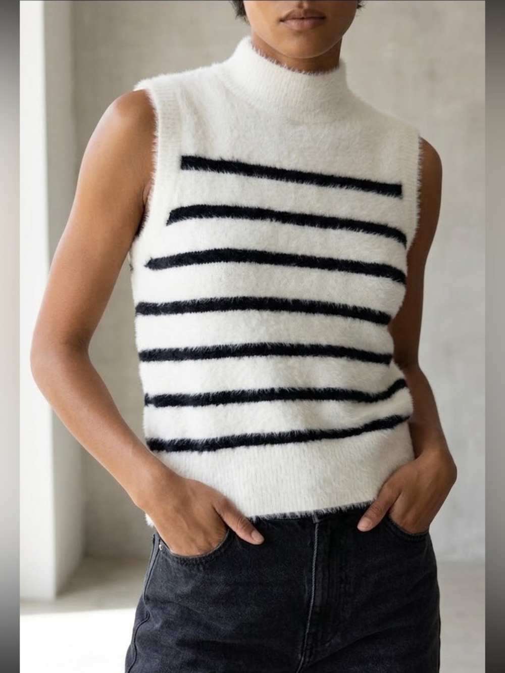 Bailey 44 Soft Fuzzy Mock Turtleneck Sweater Vest Black and Cream Size Medium